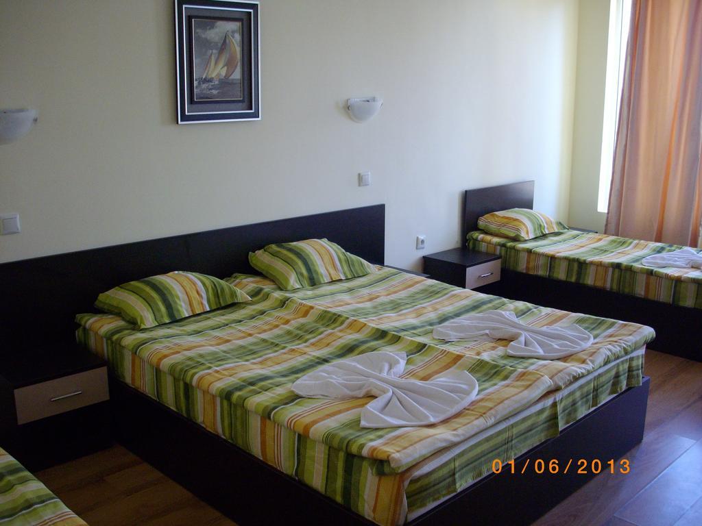 Семеен Хотел Атива - Family Hotel Ativa Лозенец Экстерьер фото