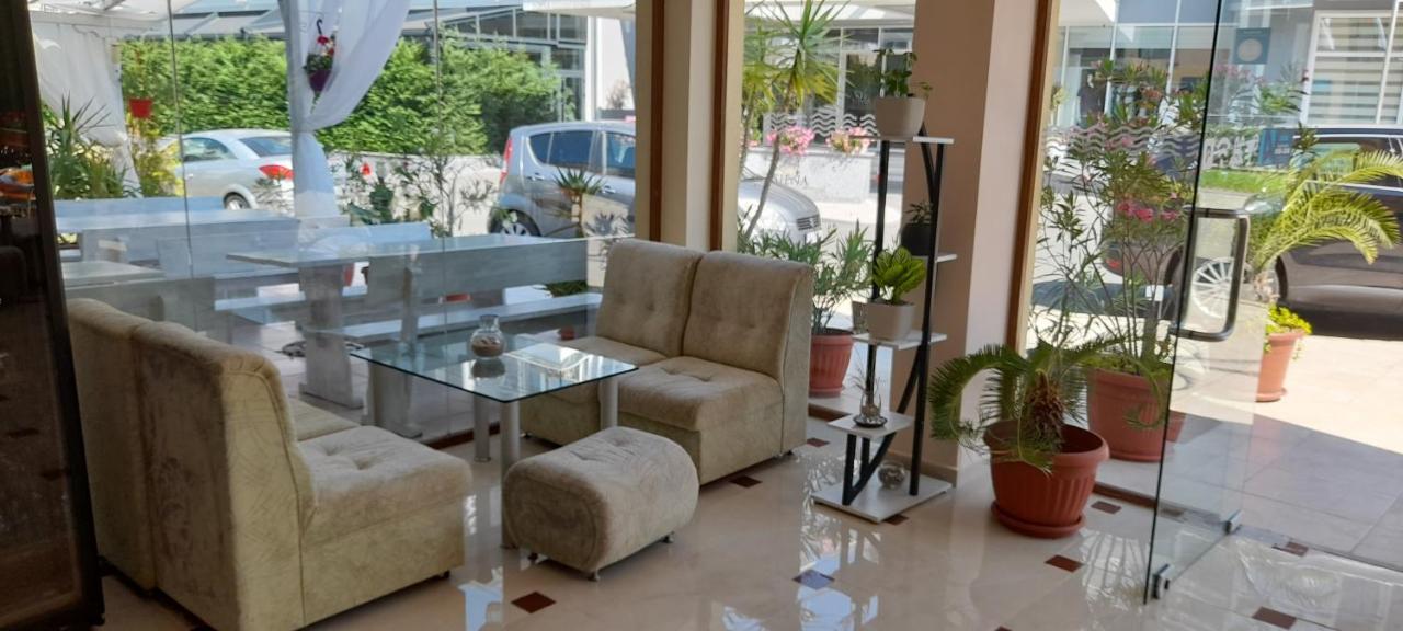 Семеен Хотел Атива - Family Hotel Ativa Лозенец Экстерьер фото