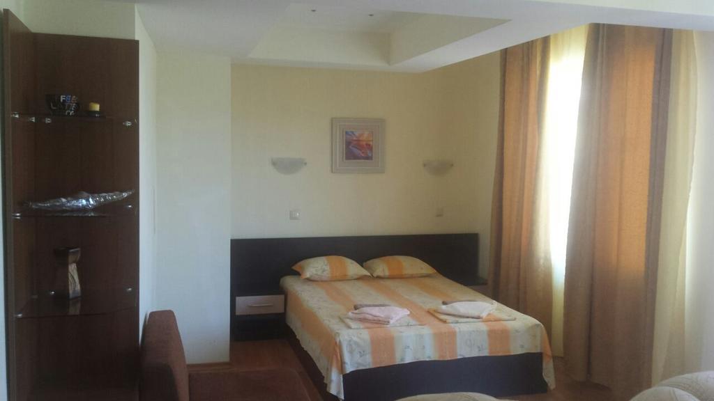Семеен Хотел Атива - Family Hotel Ativa Лозенец Экстерьер фото