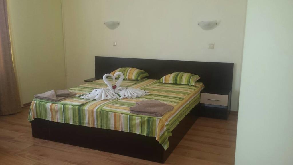 Семеен Хотел Атива - Family Hotel Ativa Лозенец Экстерьер фото